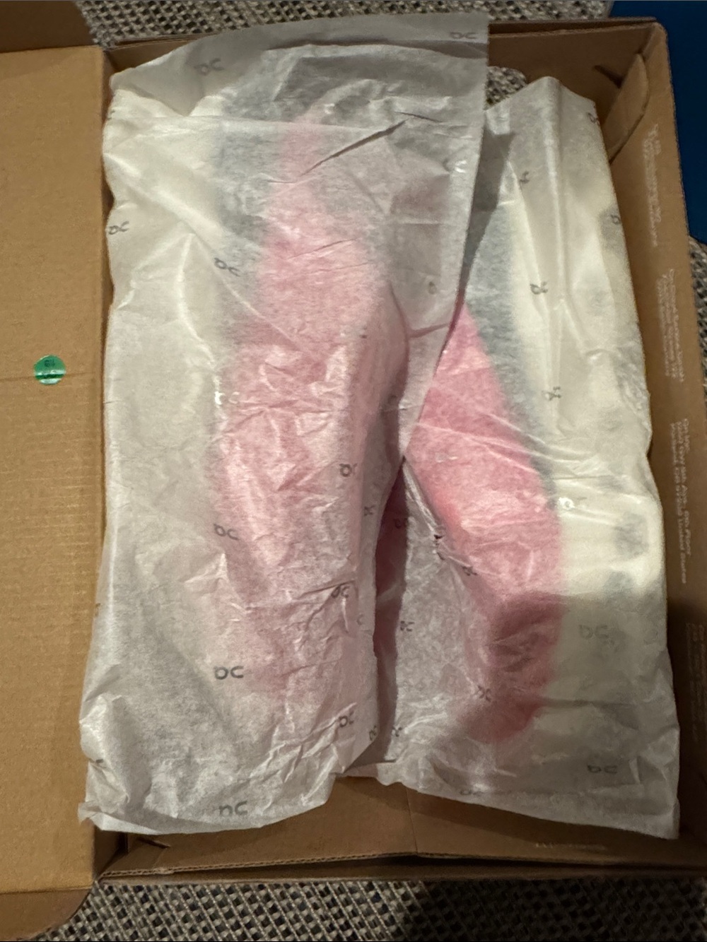On Cloud-monster Void NWT Pink | Ivory limited edition cushioned iconic sneaker - Picture 13 of 13